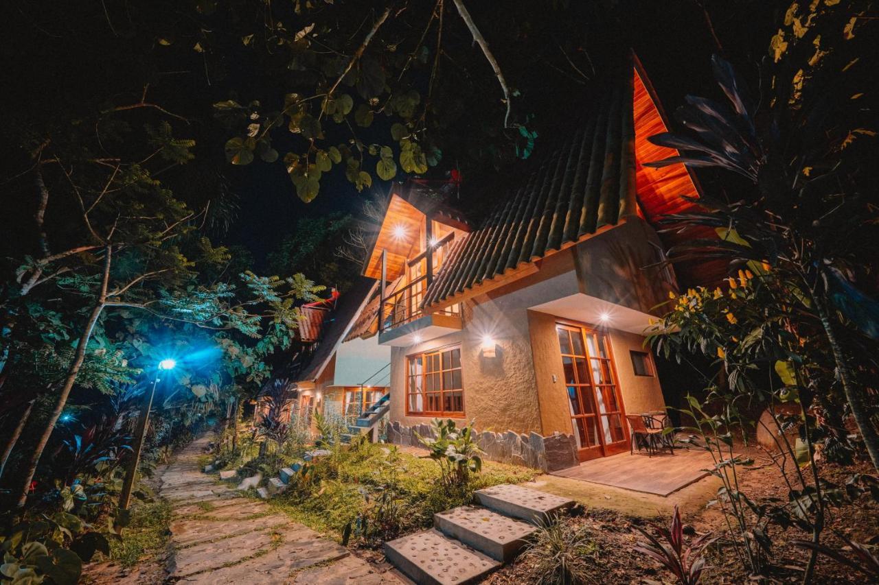 Kantu Garden Lodge Мойобамба Екстериор снимка
