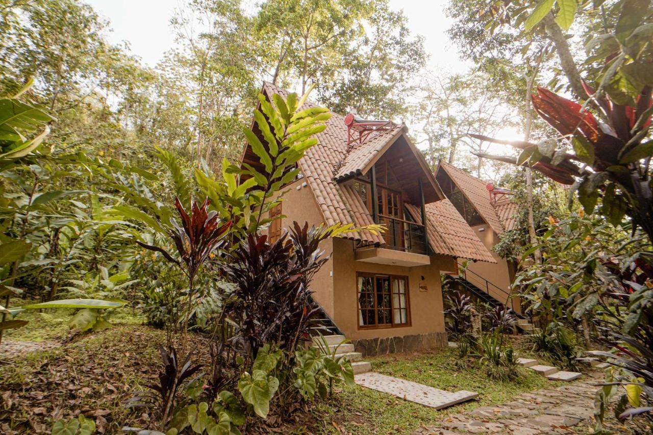 Kantu Garden Lodge Мойобамба Екстериор снимка