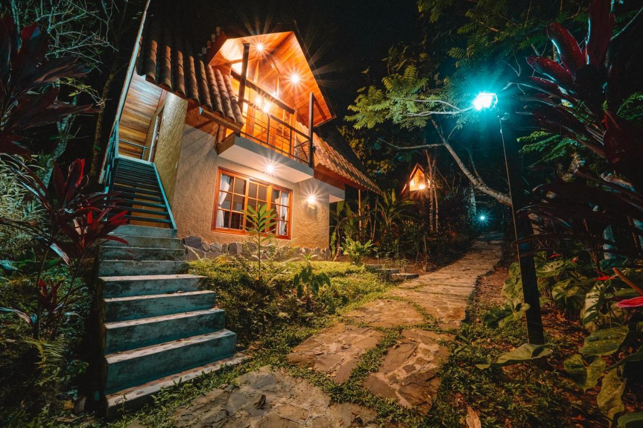 Kantu Garden Lodge Мойобамба Екстериор снимка